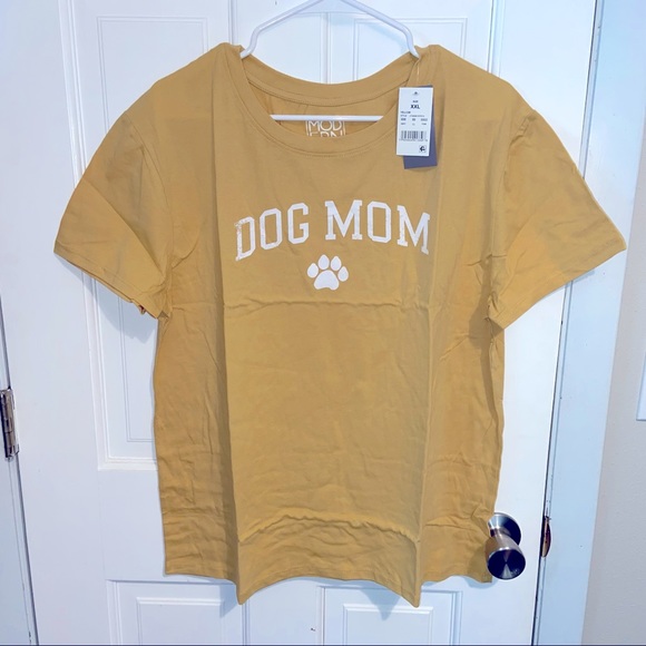 NWT. Dog Mom Short Sleeve Graphic T-Shirt. XXL. - Picture 3 of 6